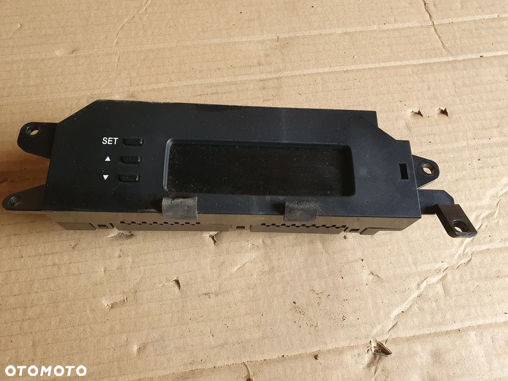 WYŚWIETLACZ MULTIFUNKCYJNY RADIA i-20 HYUNDAI i20 2008-2012 94101-1j600