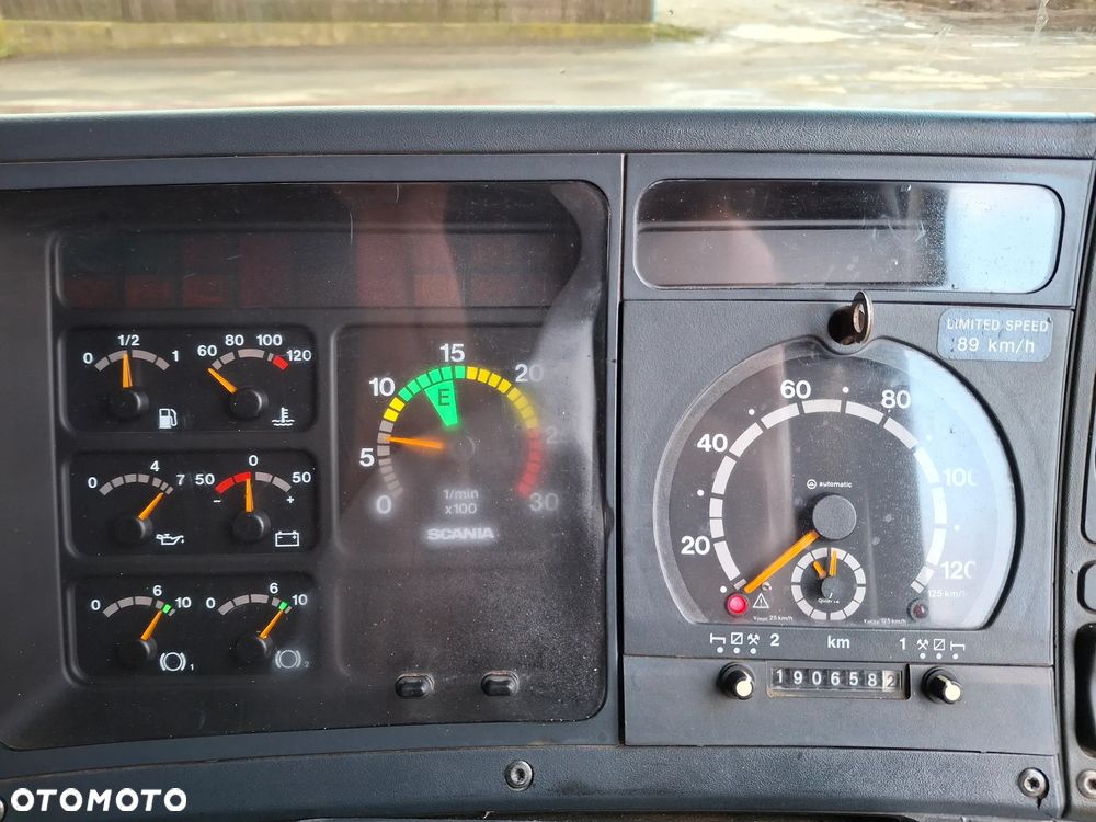 Scania 94G Zamiatarka Uliczna Bucher 2 Silniki Odchwaszczarka Szczotki L/R Specjalny - 24