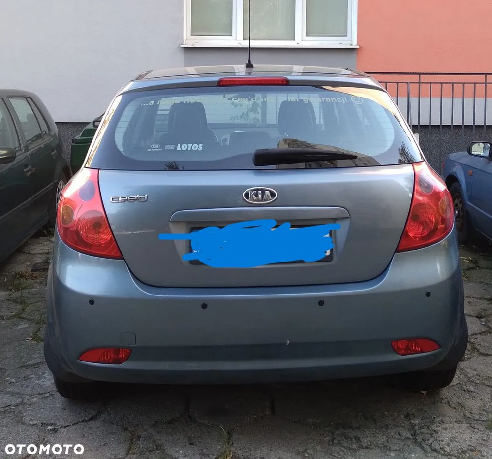 Kia Ceed - 7