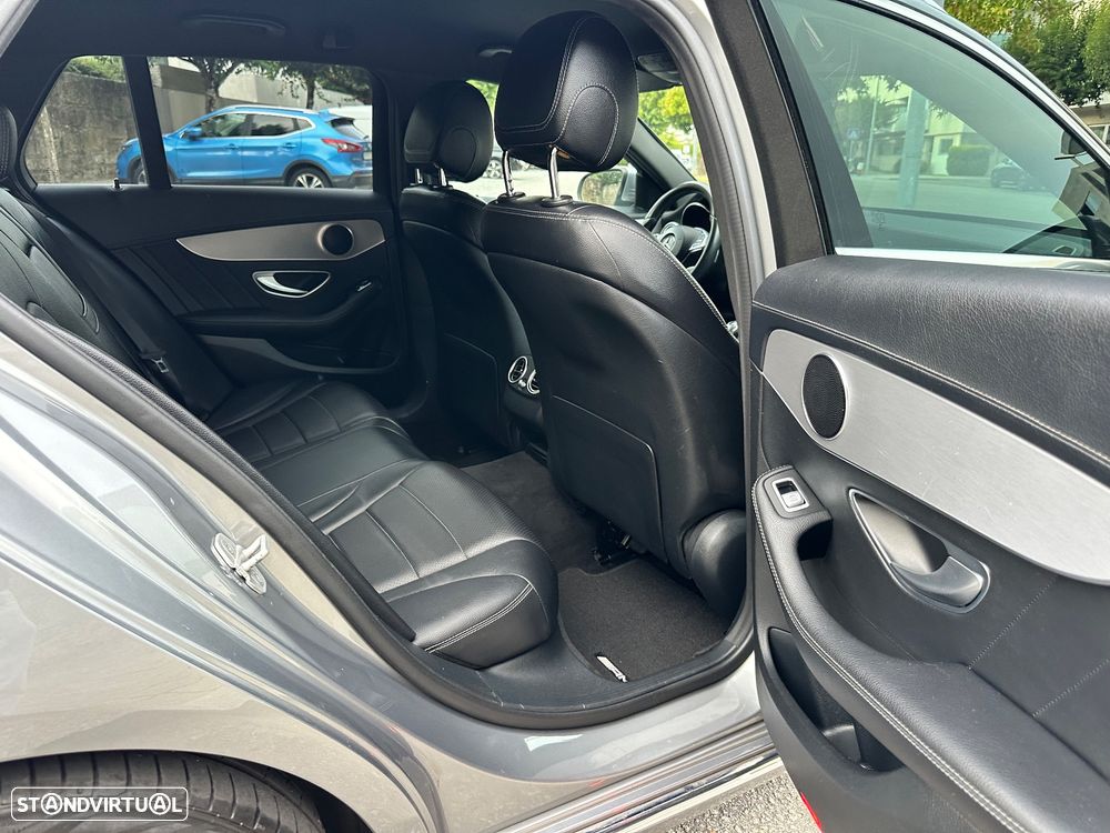 Mercedes-Benz C 220 d AMG Line - 42