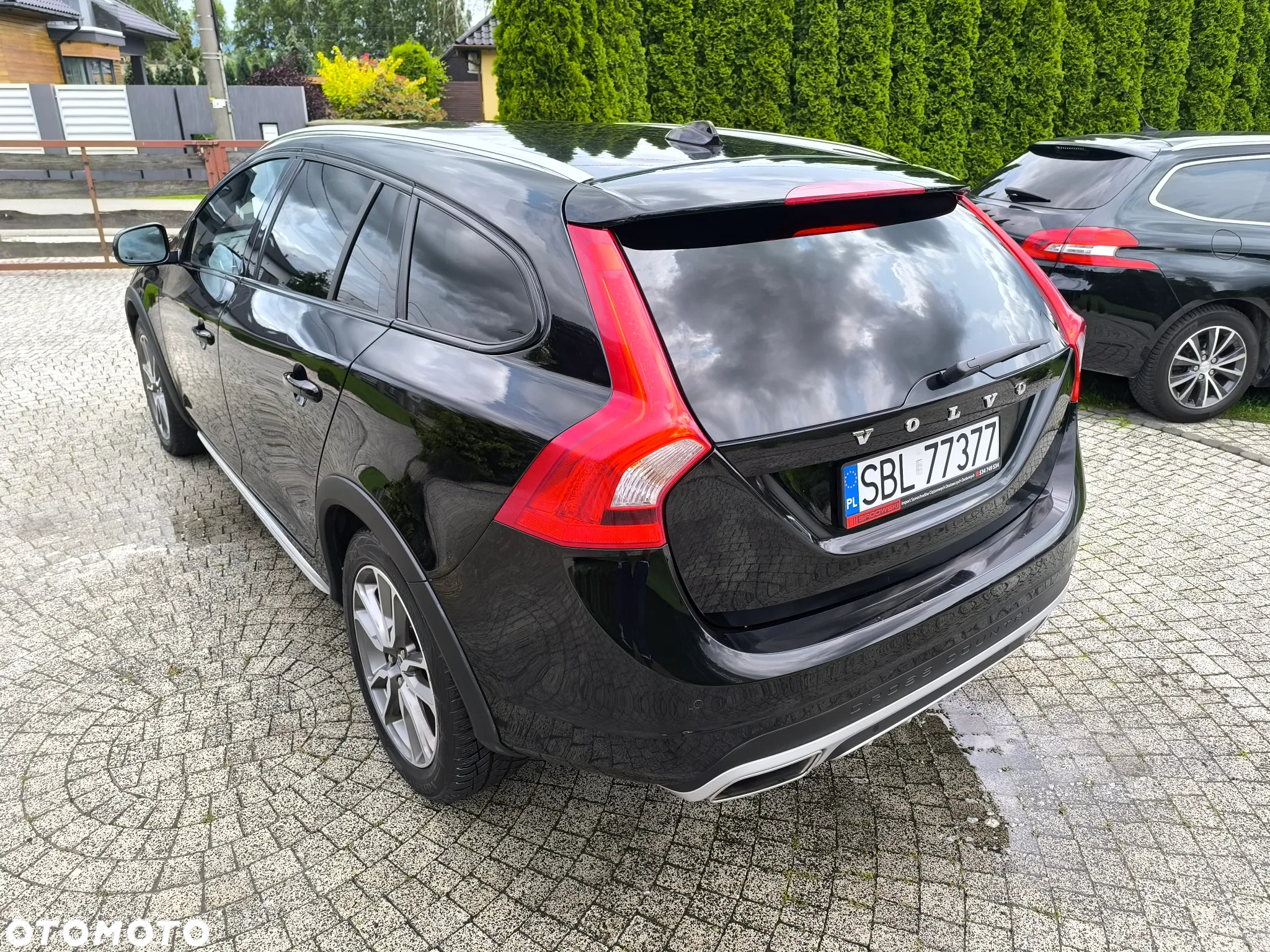 Volvo V60 Cross Country D3 Momentum - 9