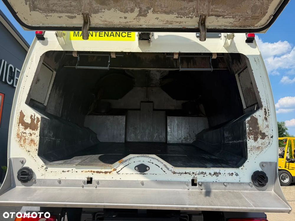 DAF DAF LF 15.230 Euro 6 //Klimatyzacja /  zamiatarka uliczna // budowlana dwustronna JOHNSTON VT652 - 28