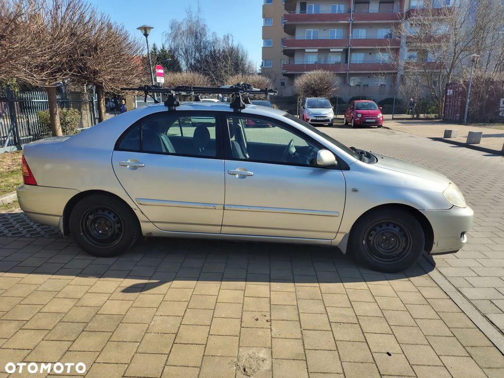 Toyota Corolla 1.6 VVT-i Sol - 8