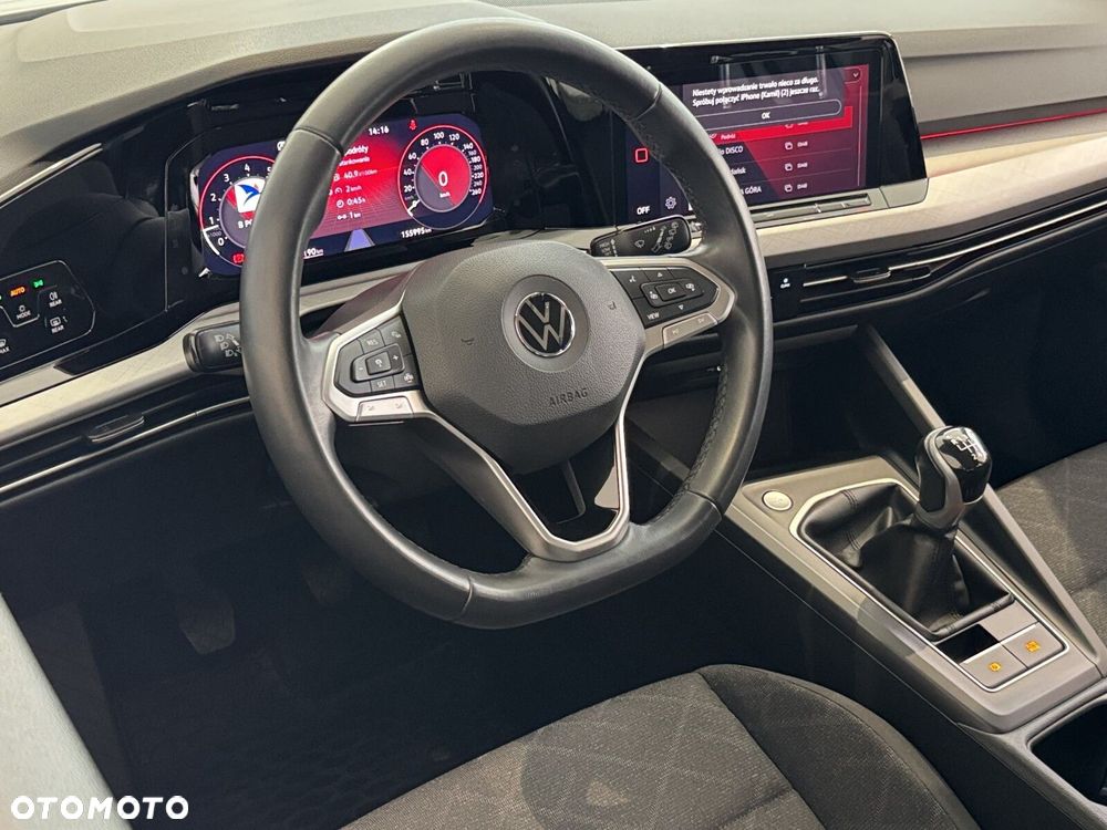 Volkswagen Golf - 22