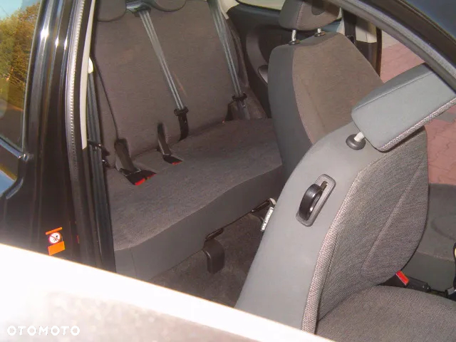 Nissan Micra - 17