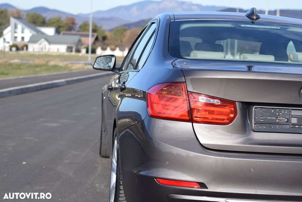 BMW Seria 5 520d Aut. Modern Line - 33