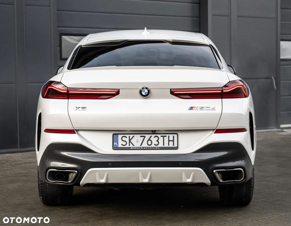 BMW X6M - 11