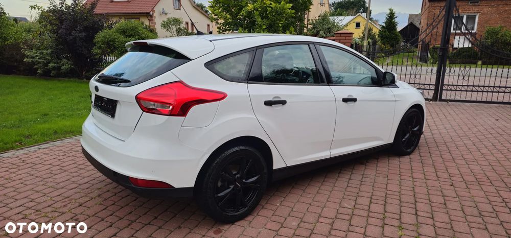 Ford Focus 1.6 Ambiente Start - 6