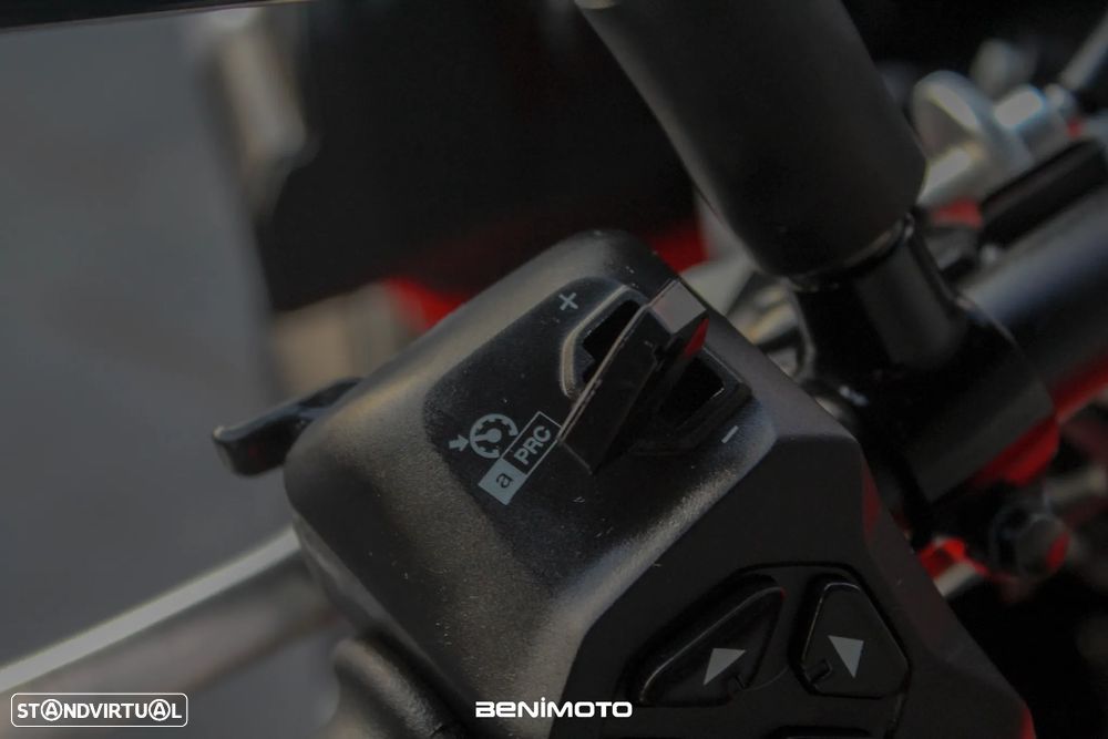 Aprilia Tuono 660 - 10