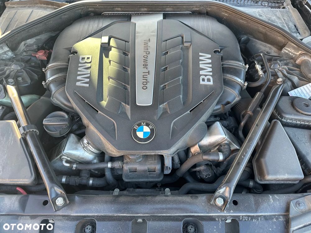 BMW Seria 7 750i - 19