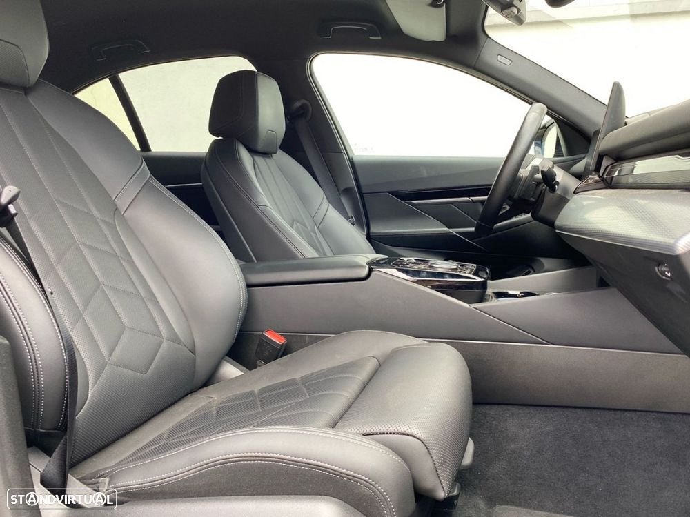 BMW 520 d Pack Desportivo M - 16