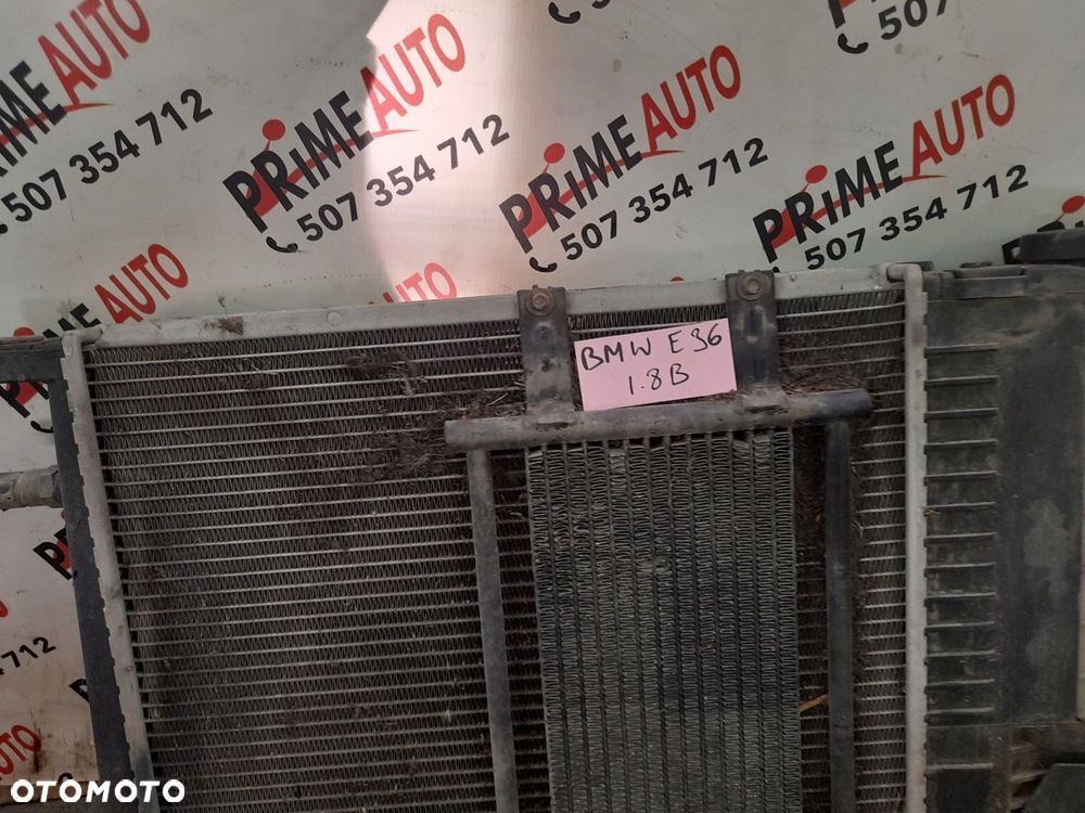 BMW E36 90-99 1,8 B chłodnica wody BEHR HELLA * - 2