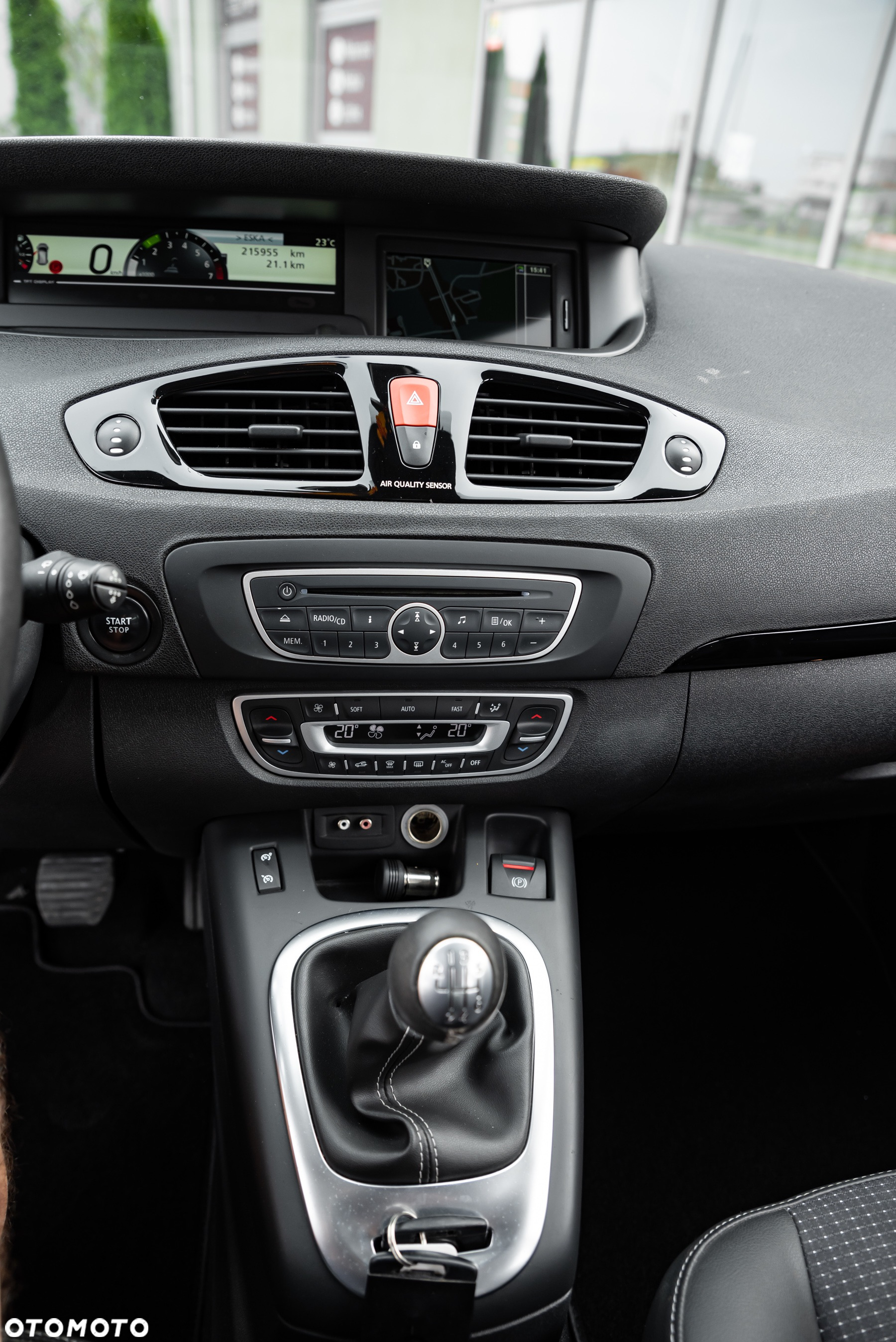 Renault Scenic 1.4 16V TCE Bose Edition - 34