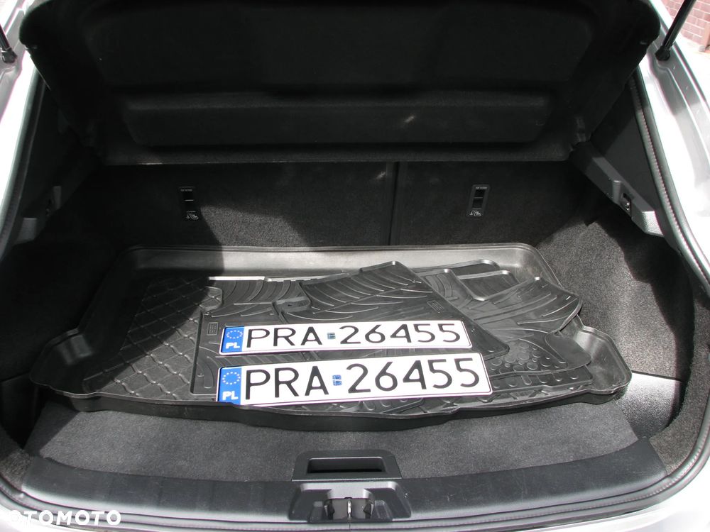 Nissan Qashqai 1.2 DIG-T N-Connecta EU6 - 36