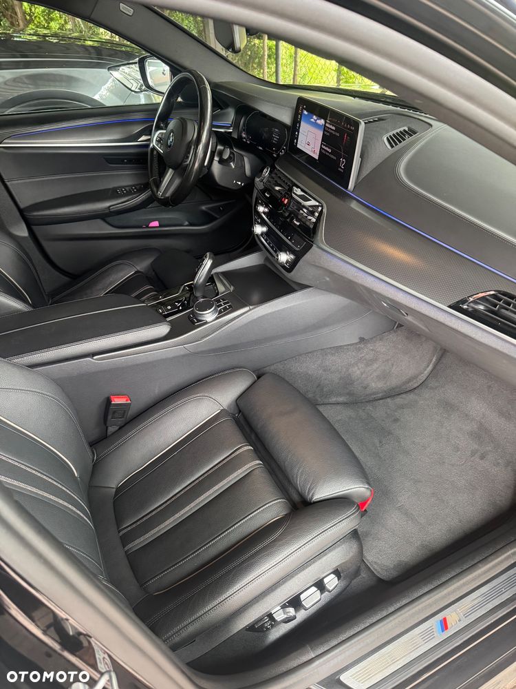 BMW Seria 5 540d xDrive mHEV M Sport sport - 7