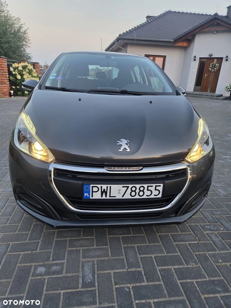Peugeot 208 - 3