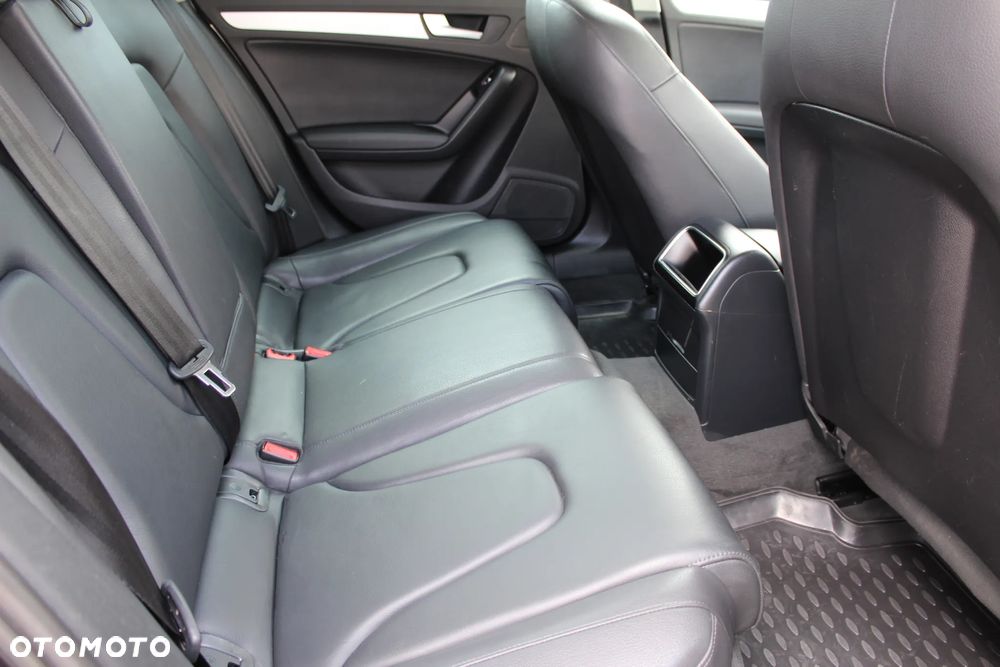 Audi A4 Avant 2.0 TDI DPF clean diesel Attraction - 10