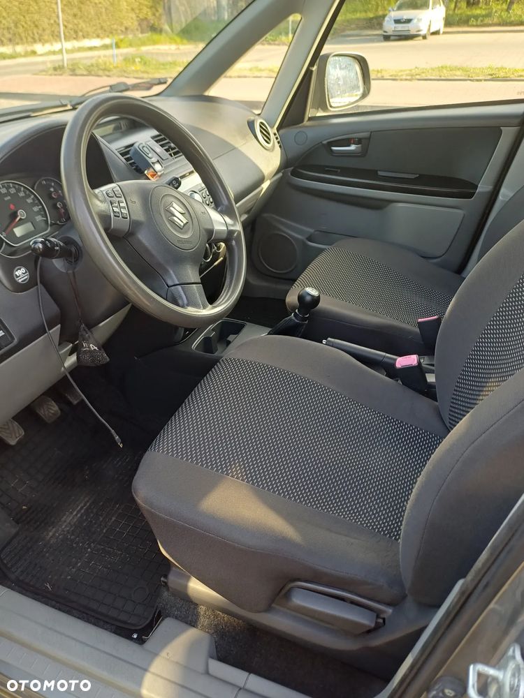 Suzuki SX4 1.6 VVT 4x4 Club - 13