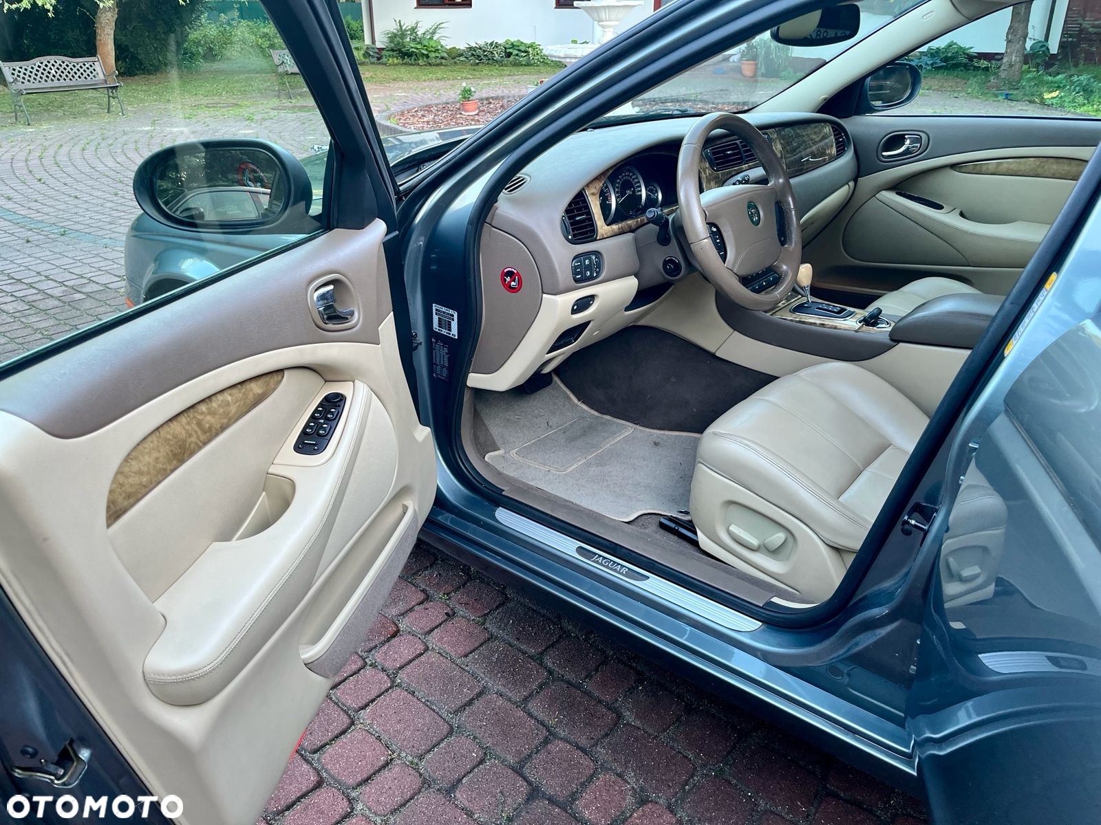 Jaguar S-Type 2.5 V6 Executive - 13