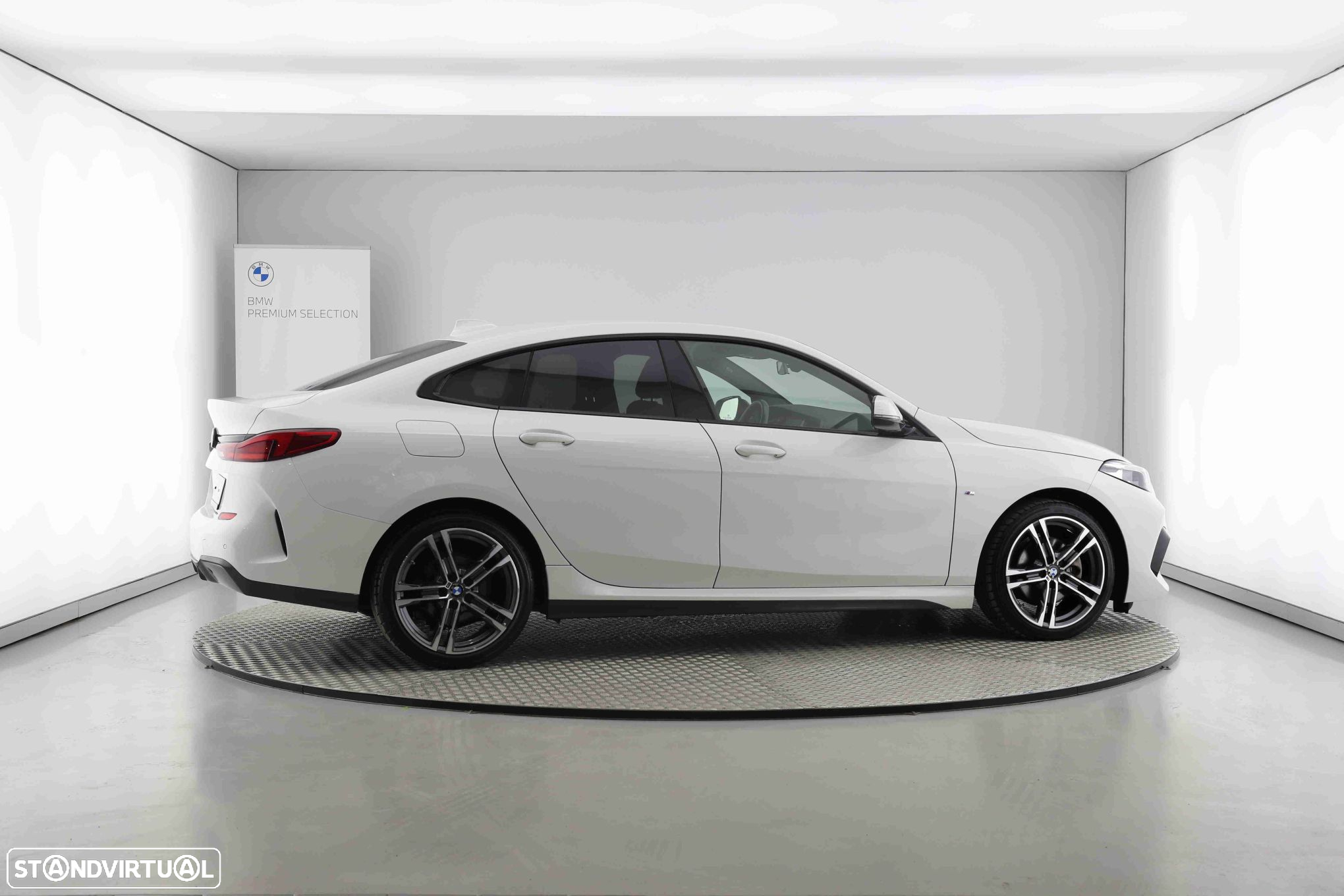 BMW 216 Gran Coupé - 4