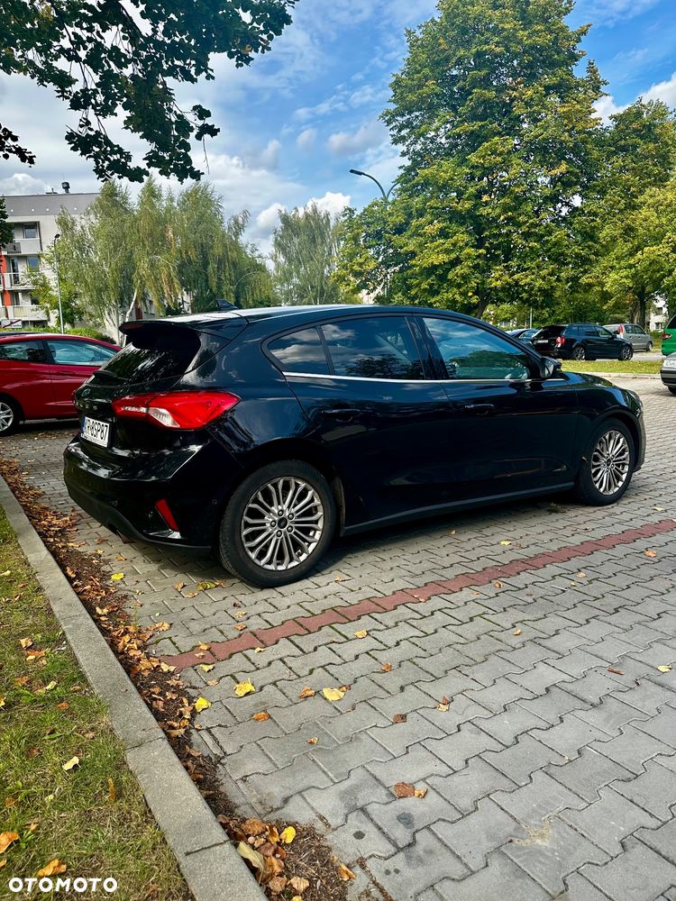 Ford Focus 1.0 EcoBoost Titanium - 3