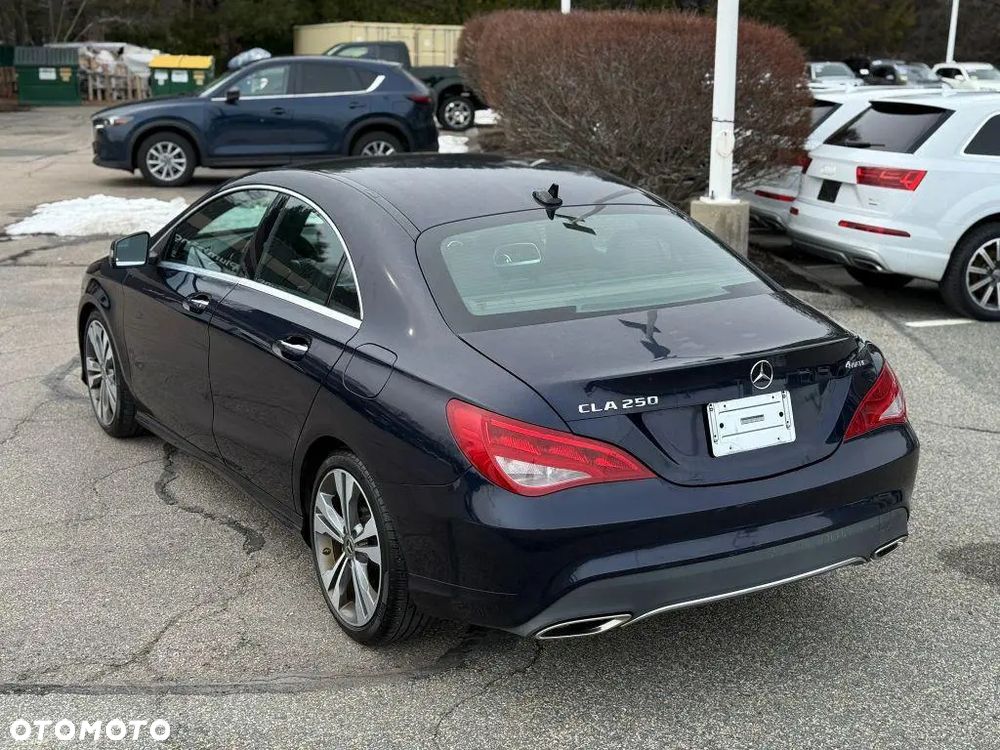 Mercedes-Benz CLA - 7