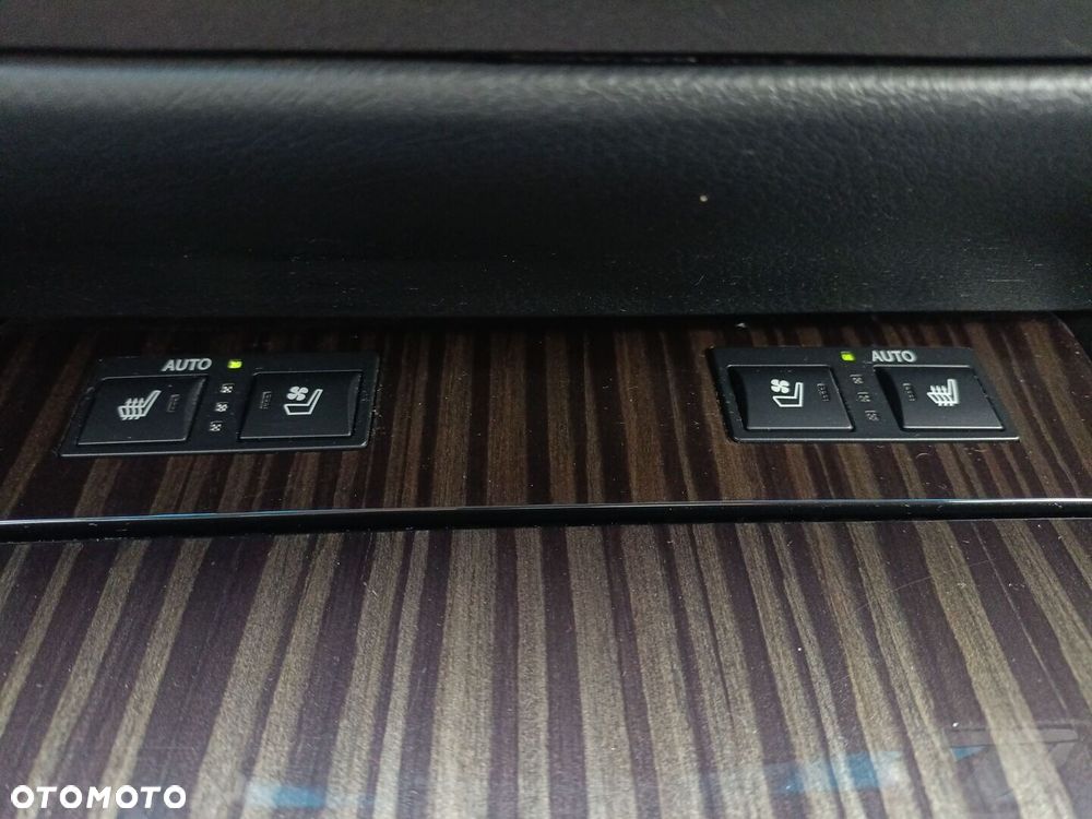 Lexus GS - 30
