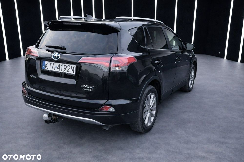 Toyota RAV4 - 8