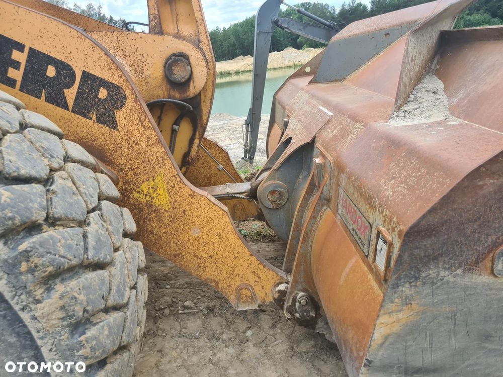 Liebherr 576 2plus2 - 5