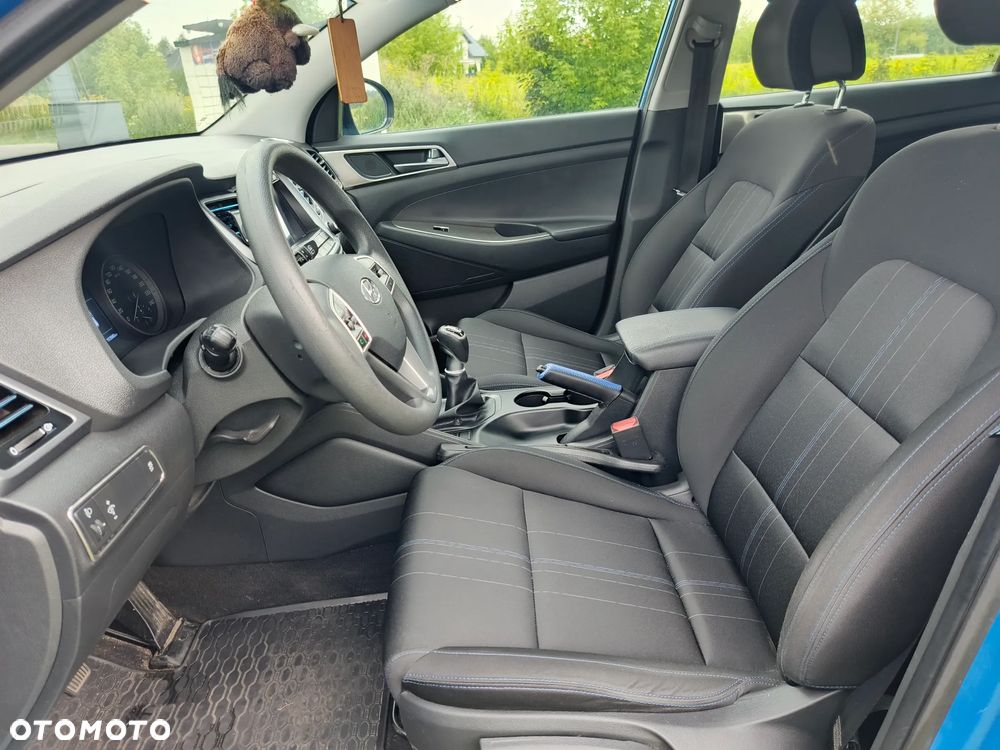 Hyundai Tucson 1.7 CRDI BlueDrive Style 2WD - 31