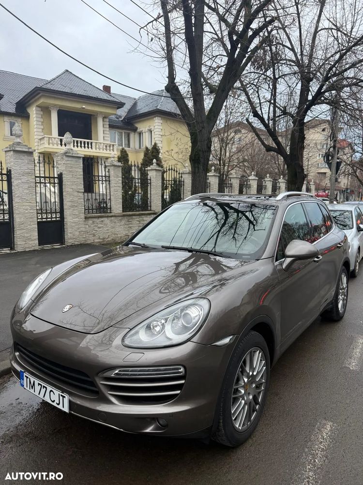 Porsche Cayenne - 8