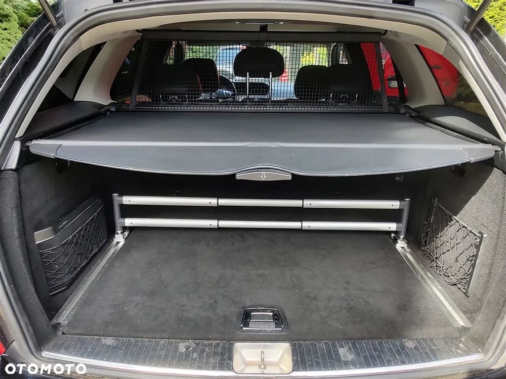 Mercedes-Benz Klasa C 350 CDI BlueEff Avantgarde 4-Matic - 22