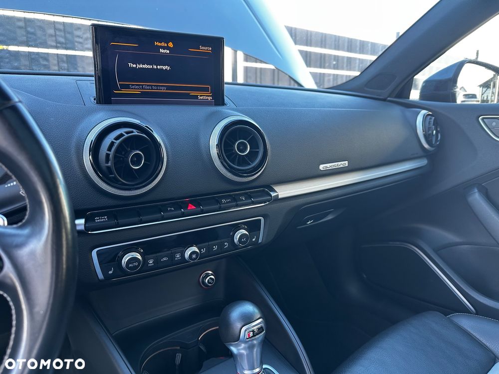 Audi S3 S tronic - 28
