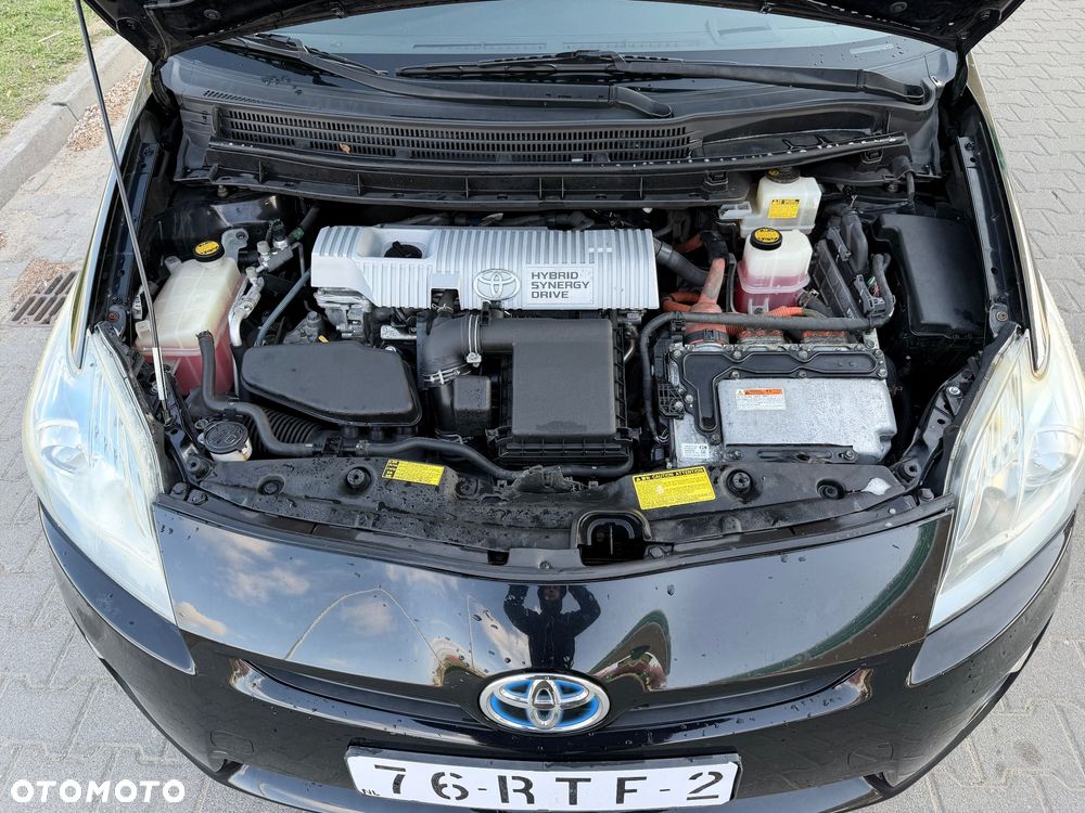 Toyota Prius 1.8 HSD Premium - 25