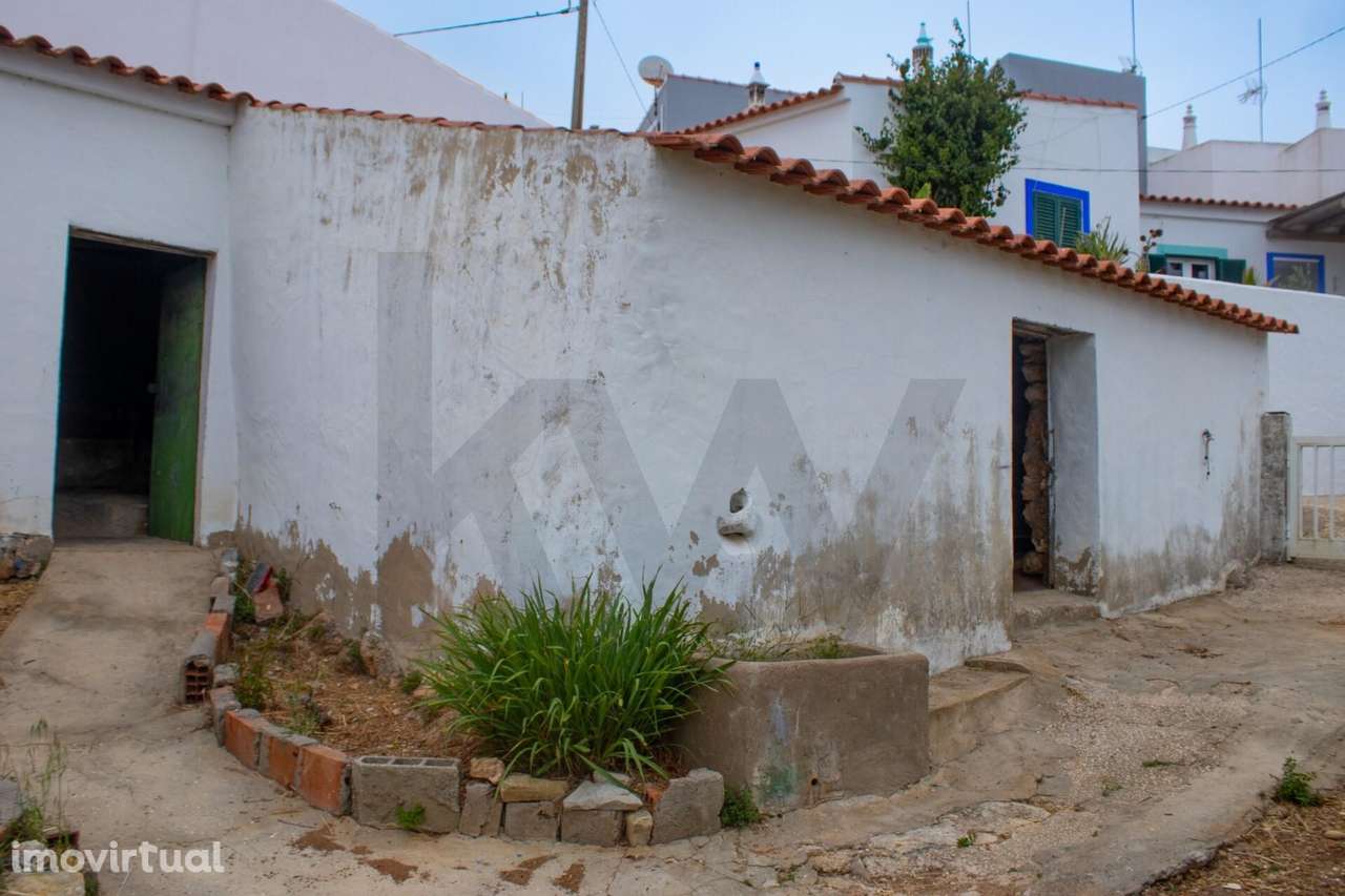 Prédio Urbano  -  Hortas do Tabual - Grande imagem: 4/10