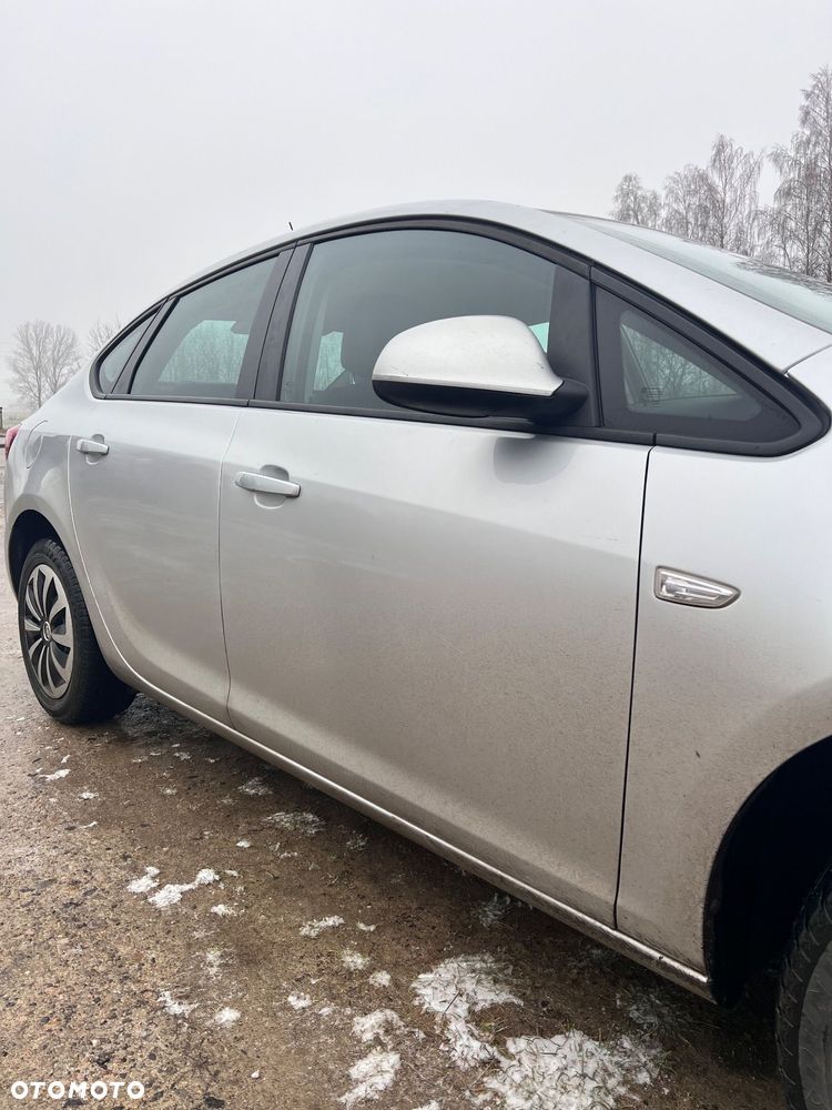 Opel Astra 1.6 Active - 13