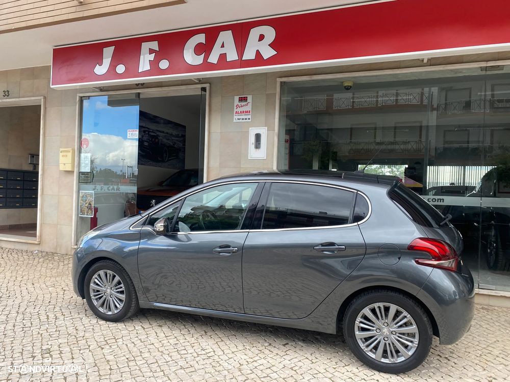 Peugeot 208 PureTech 110 Stop & Start Allure - 4