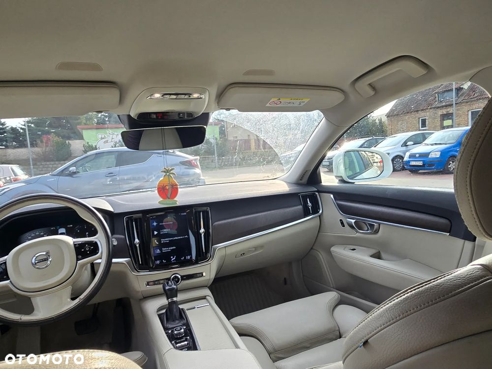 Volvo V90 Cross Country - 4