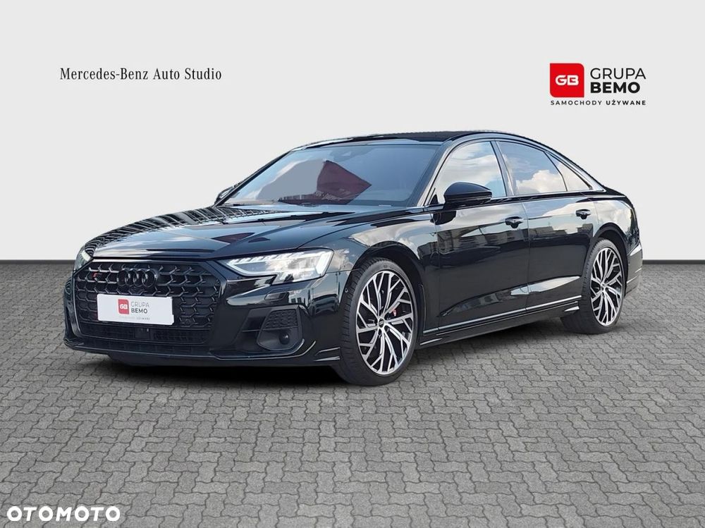 Audi S8 - 2