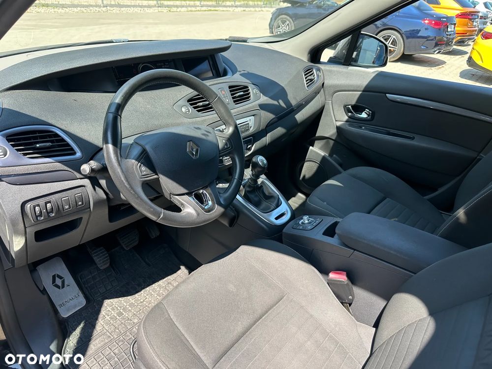 Renault Scenic - 15