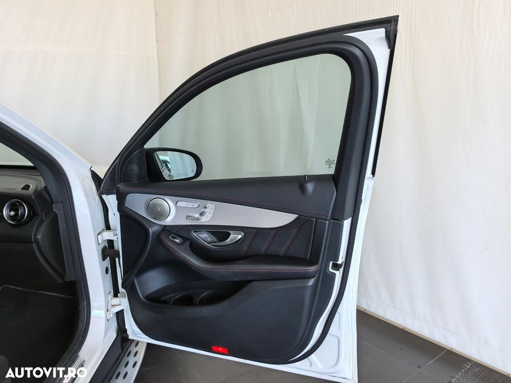 Mercedes-Benz GLC 43 AMG 4MATIC - 28