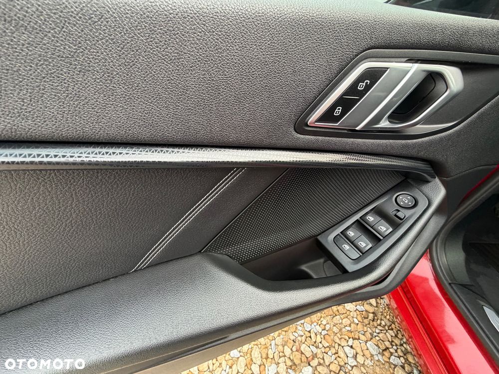 BMW Seria 1 - 25