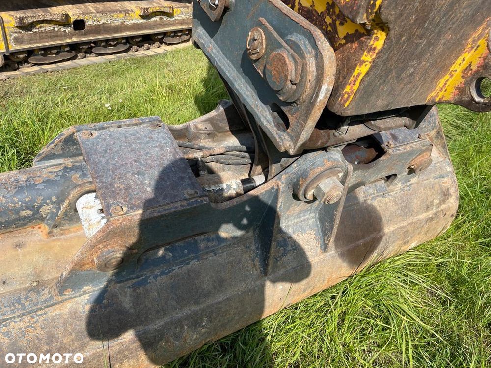 Liebherr R 906 LC - 19