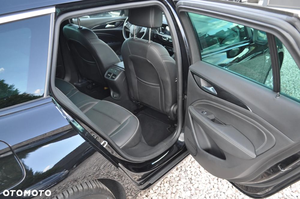 Opel Insignia 2.0 BiTurbo D 4x4 Automatik Business Innovation - 17