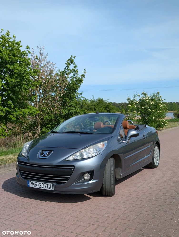 Peugeot 207 CC - 2