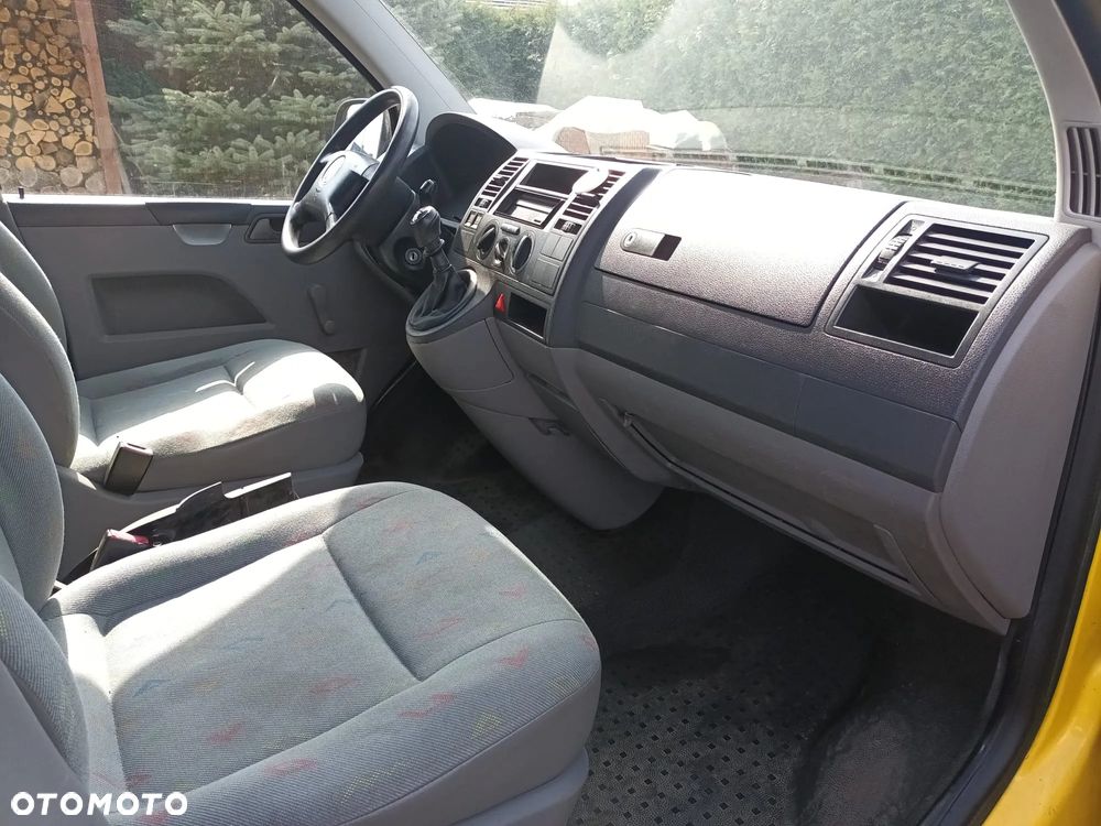 Volkswagen Transporter T5 - 9