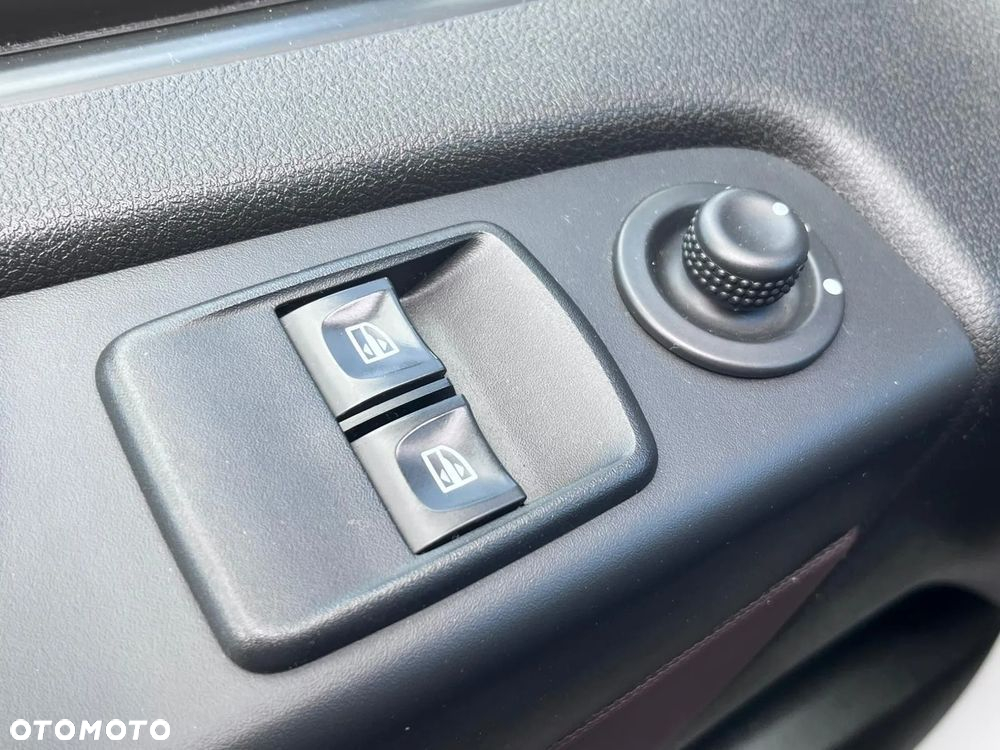 Renault Trafic - 14