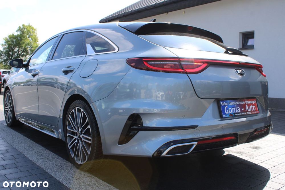 Kia ProCeed - 17