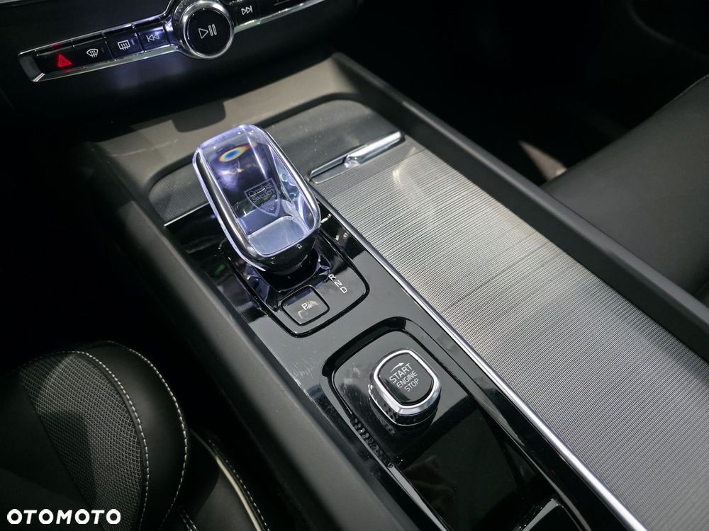 Volvo XC 60 - 24