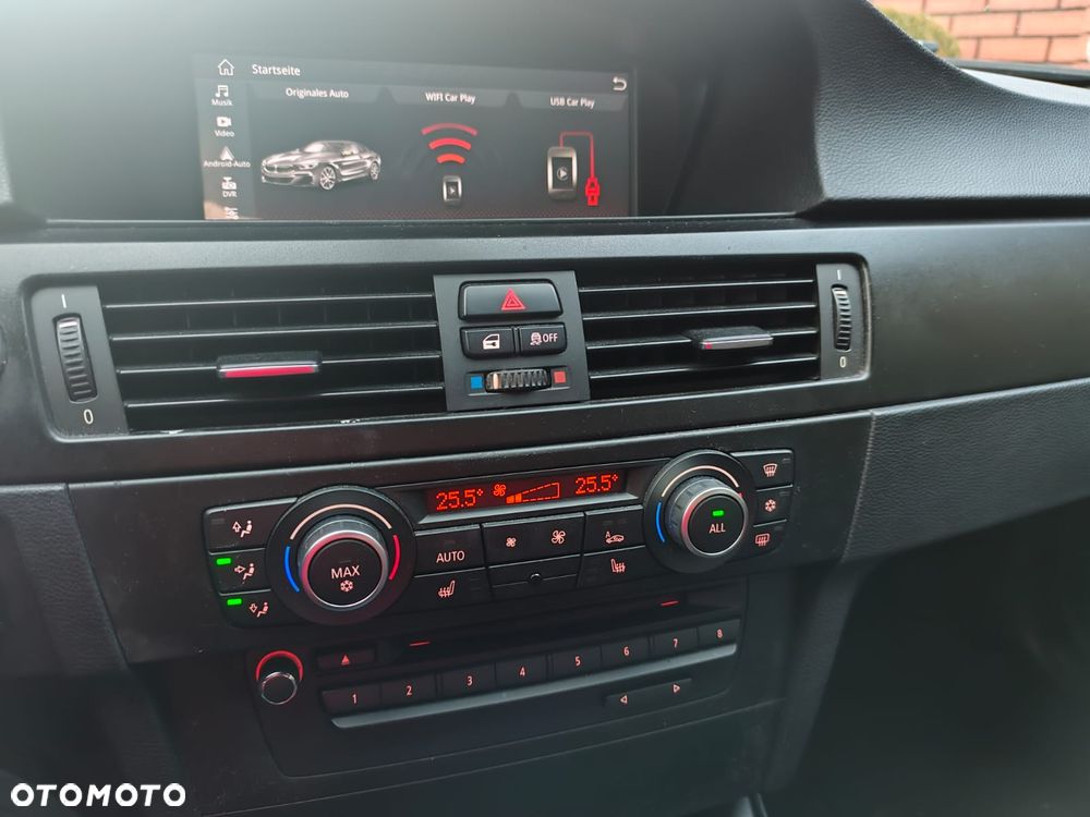BMW Seria 3 318d - 28